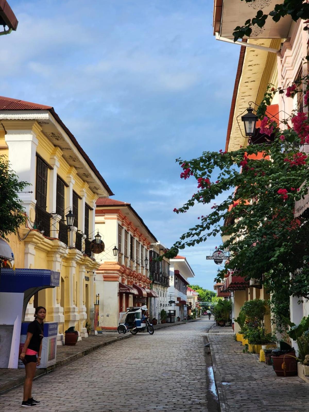 The Orange House - Vigan Villa Exterior photo